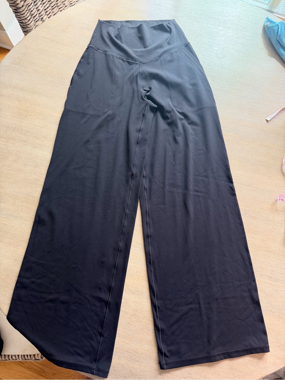 Offline Blue Athletic Top & Leggings Set with of 4 Black Leggings - Picture 7 of 15